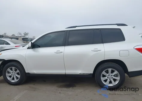 2012 Toyota Highlander Se V6 из США, поврежденный, VIN 5TDBK3EHXCS163825